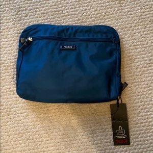 NWT Tumi packable duffel travel bag